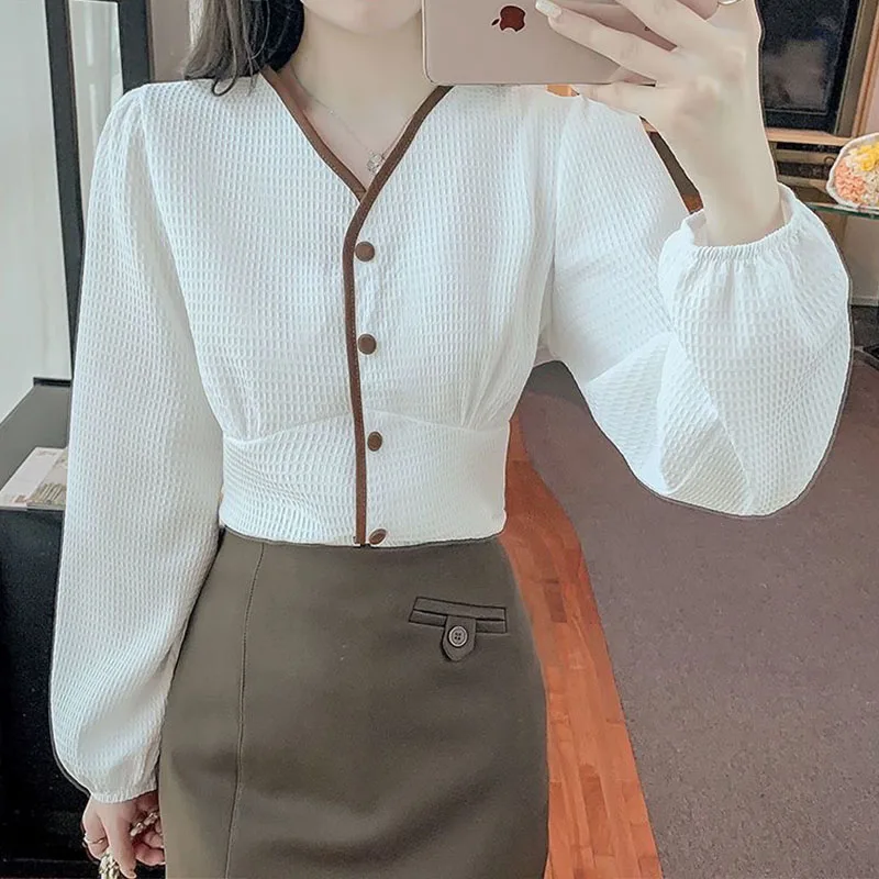 2022 Spring  Autumn V-neck Shirt Women Buttons Design Pleat Slim Temperament Puff Sleeve Easy Matching Upper Outer Garment