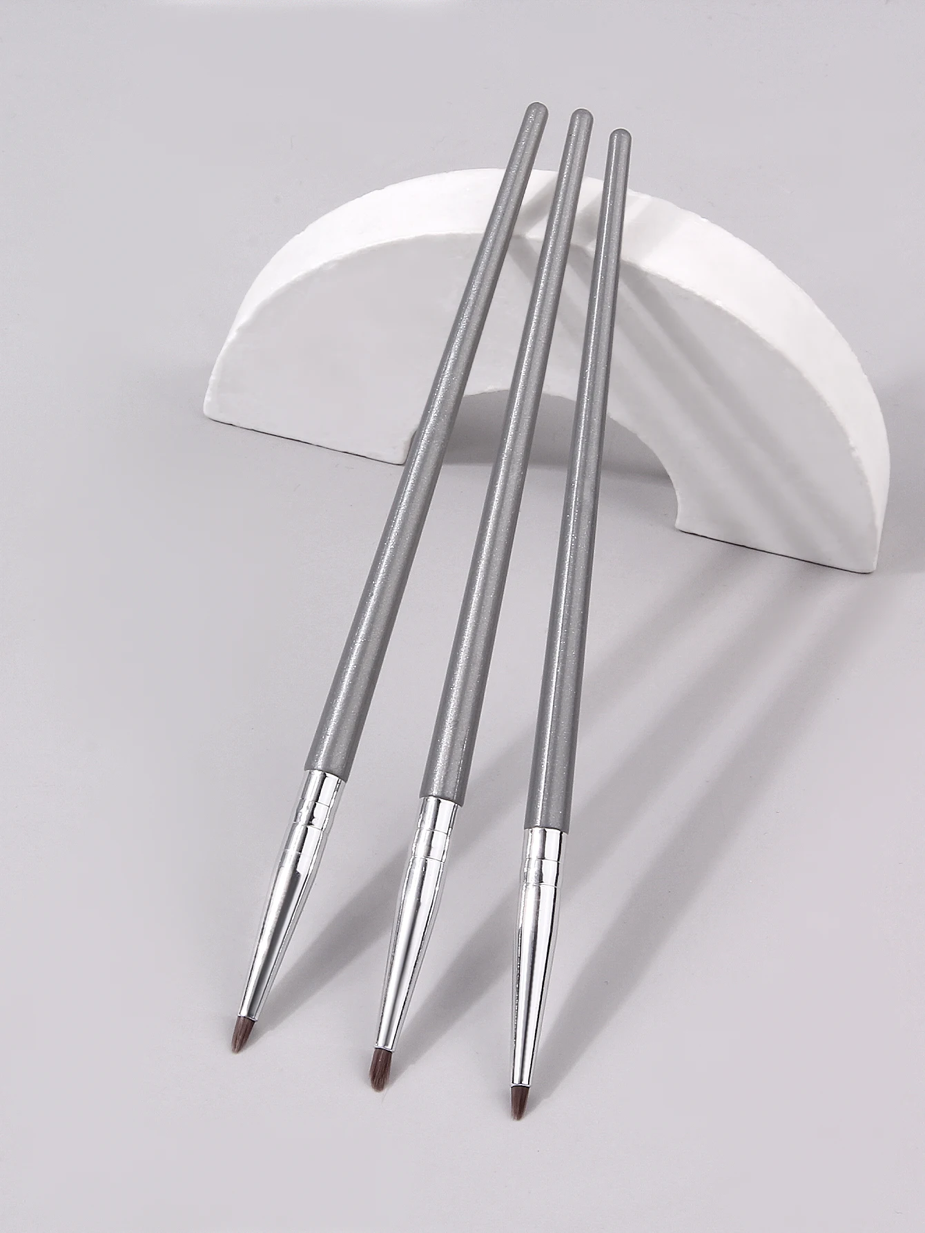 3Pcs Precision Lip Liner & Eyeliner Makeup Brushes, Fine Soft Tip for Lip Outline, Eye Detail, Slim Portable Cosmetic Brushes