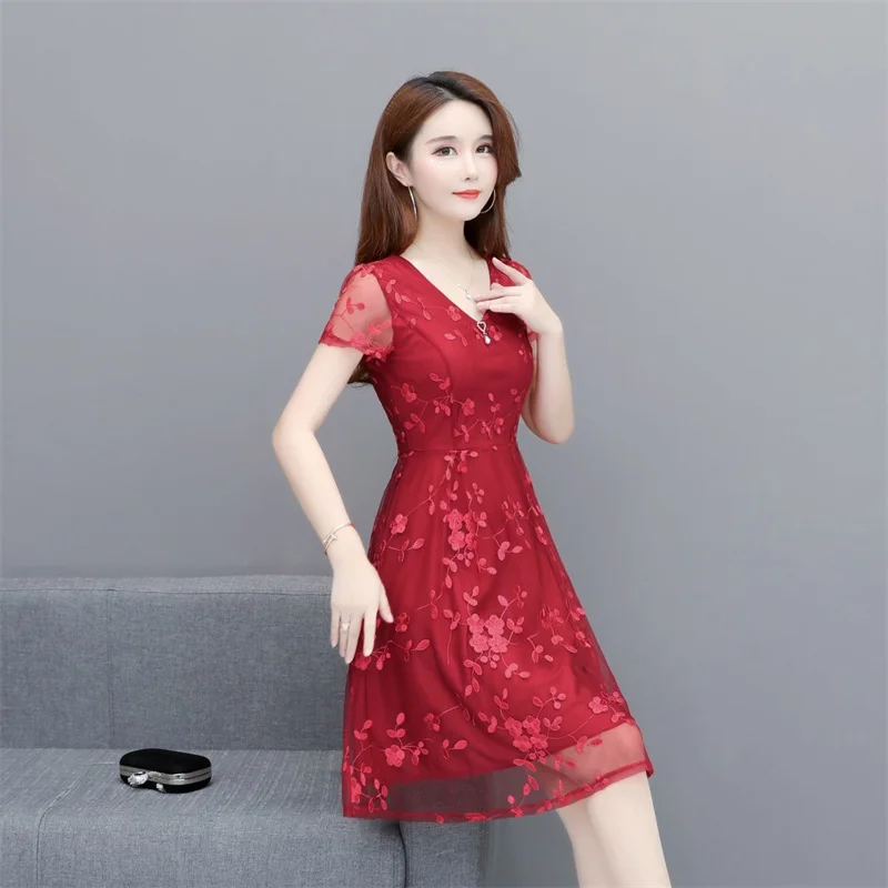 2024 New Spring And Summer Women's Chinese Small Dress Fashion Floral Mesh Embroidery Slimming Skirt Summer Sweet Little Skirt