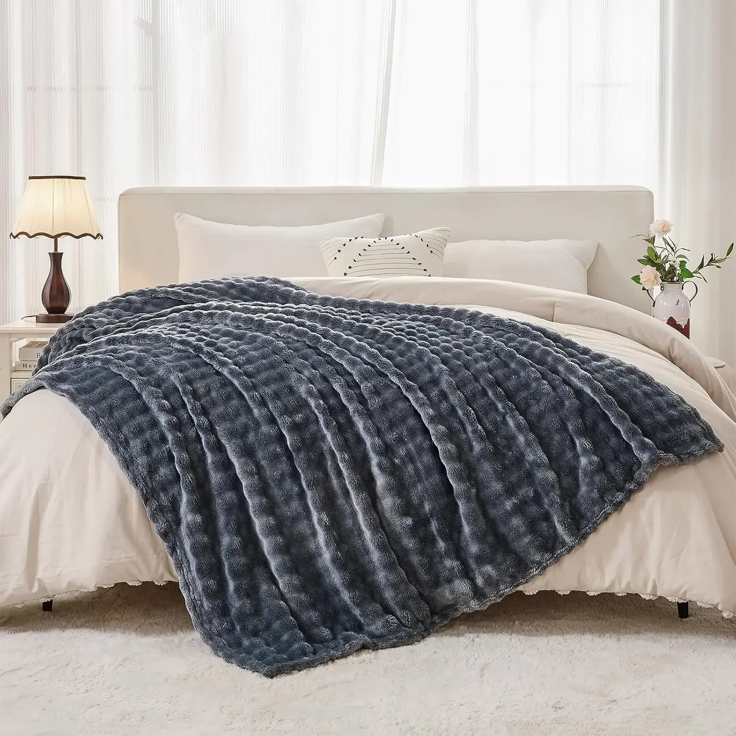 3D Bubble Weiße Plüschdecken Strukturierte Flanell-Fleece-Decken Weiche Warme Gemütliche Decke Couchdecke Weihnachtsgeschenk Wurfdecken – Detail 9