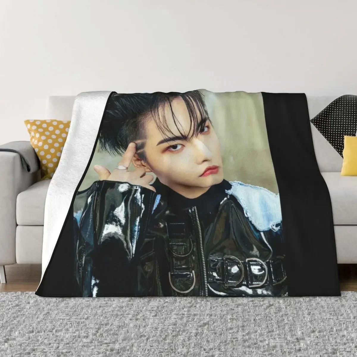 Seonghwa - Ateez Throw Blanket christmas gifts Designers Furrys Blankets