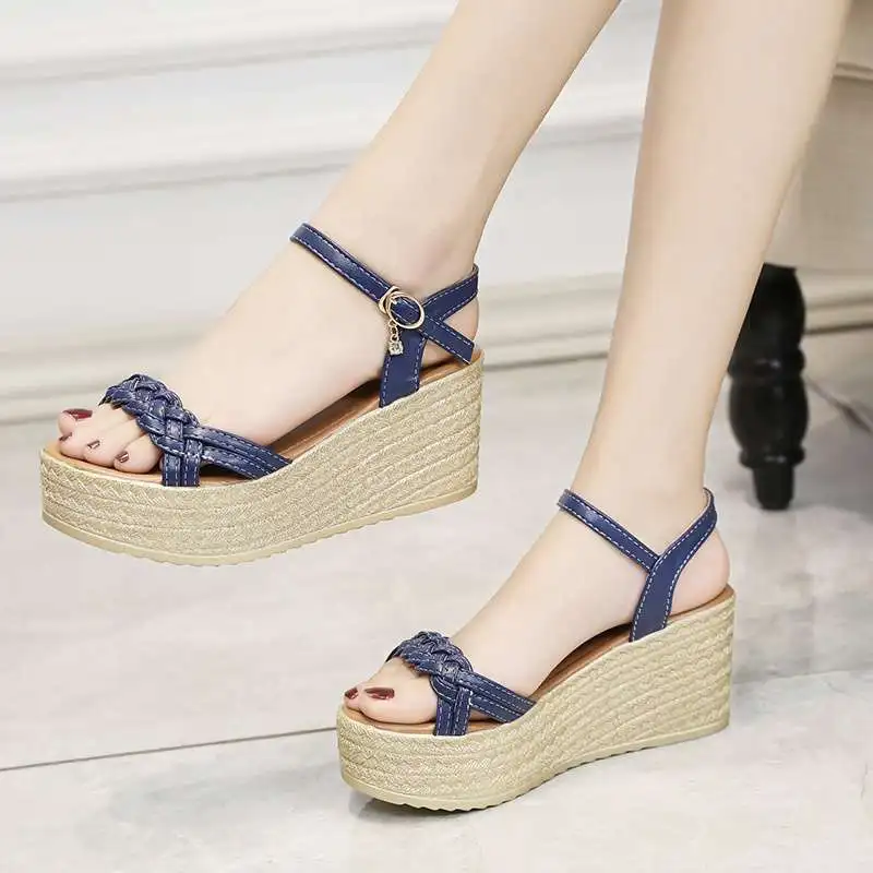 

2025 Summer new pitched heel, sponge sole, one-button women's shoes, high heel, exposed toe, women's mid-heel sandals