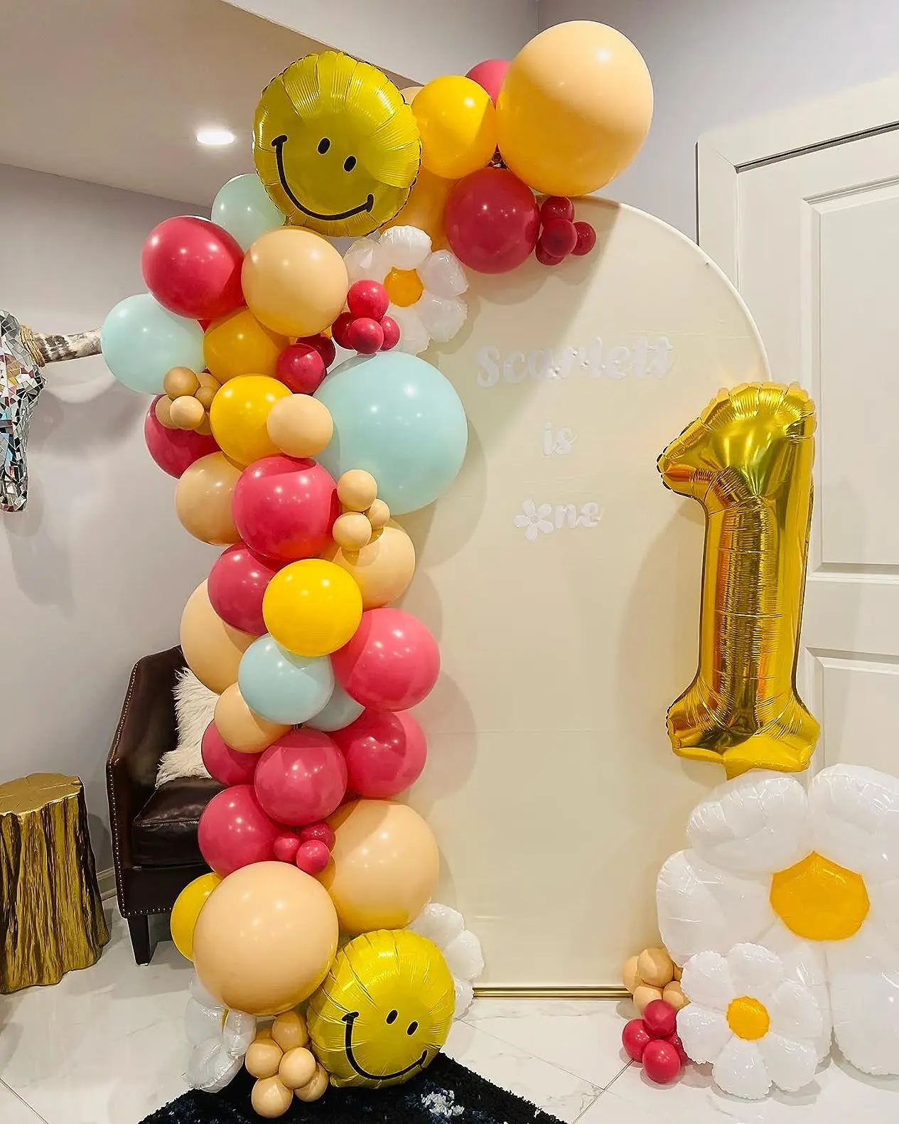 Mocsicka Cute Bee Birthday Party Arch Cover Backdrop Cartoon Honeybee Floral Honeycomb Rainbow Background Baby Show Photo Studio