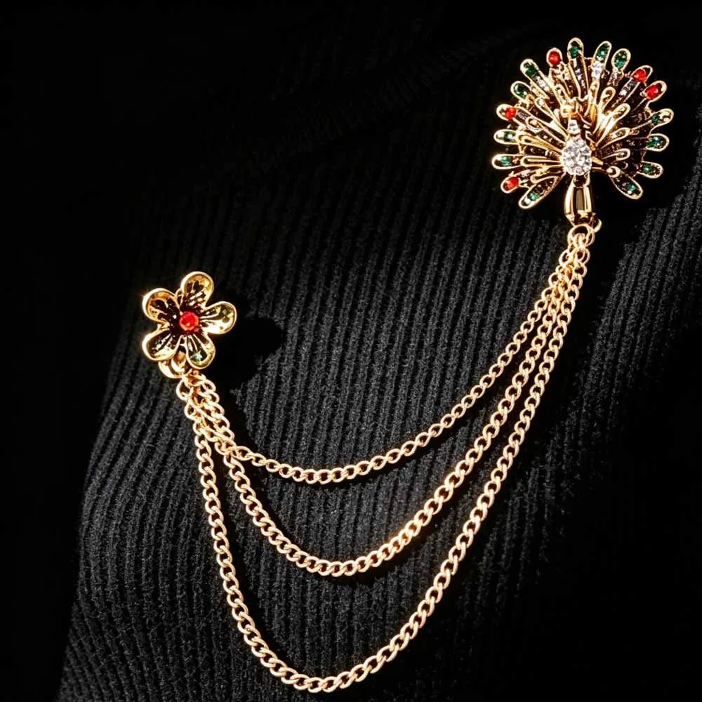 Vintage Rhinestone Spread Tail Peacock Tassel Brooches For Women Fashion Zircon Flower Pins Jewelry Gifts Party Office Accessory