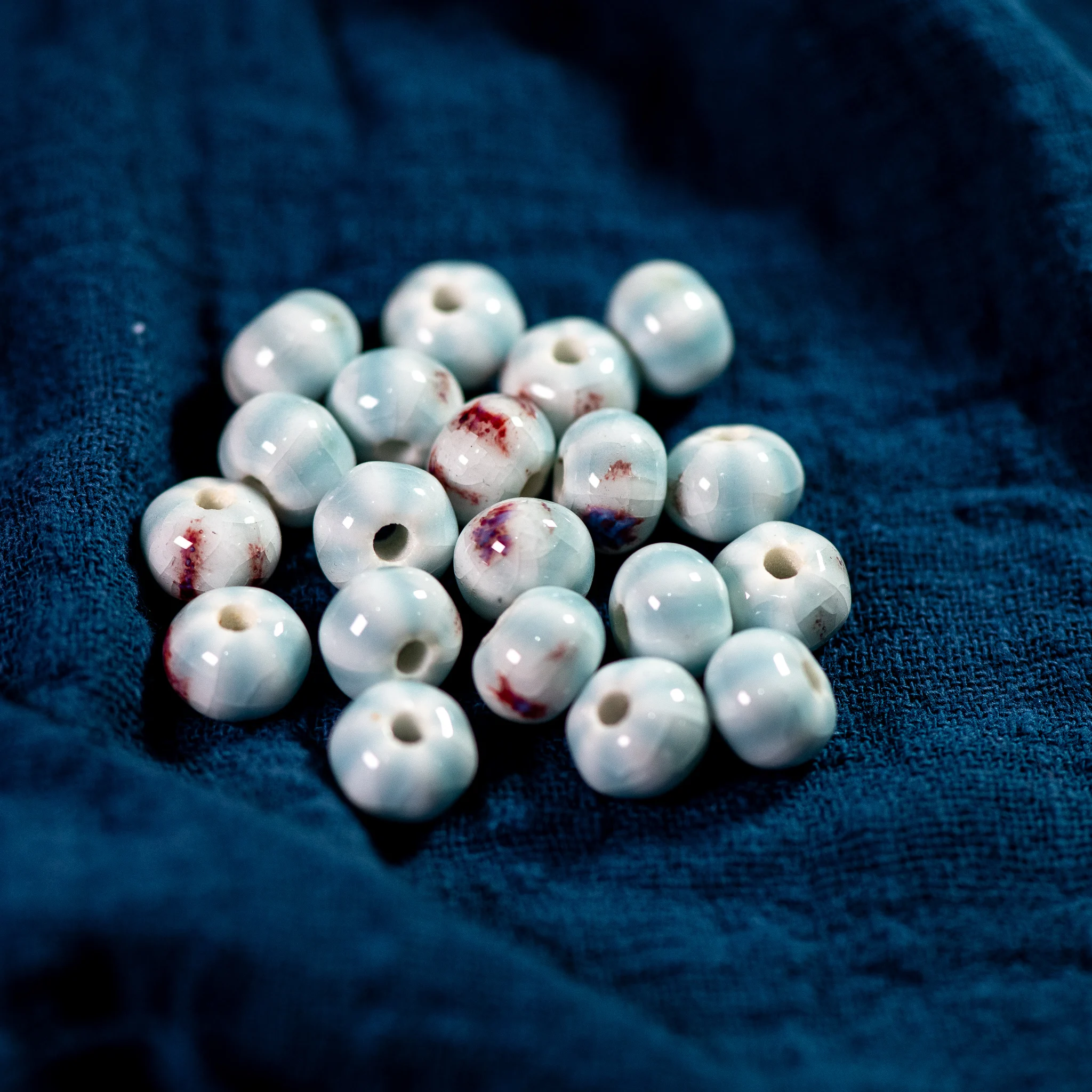 

20pcs Multicolor 11mm Pumpkin Shaped Ceramic Beads for DIY Jewelry Crafting Handmade Decoration Neckalce Bracelet