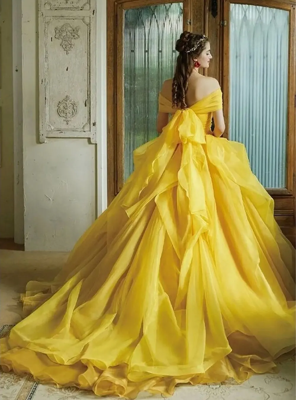 Vestido de noche amarillo elegante para mujer, Vestido de lujo con lazo y hombros descubiertos, longitud hasta el suelo, 2023