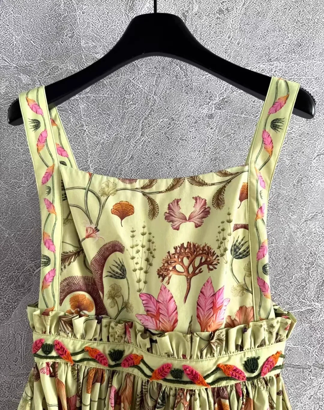 Vestido Midi verde con estampado de flores para mujer, novedad de 2021, bata femenina elegante sin mangas con bordado de cuentas pesadas y cintura alta