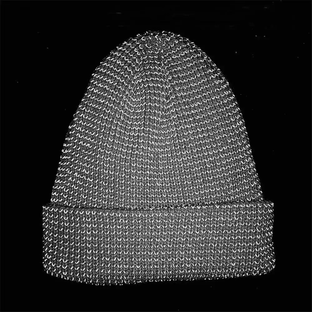 Windproof Reflective Knitted Hats Thicken Keep Warm Shining Beanies Hat Beanies Luminous Sequin Knitted Hat Running/Walking