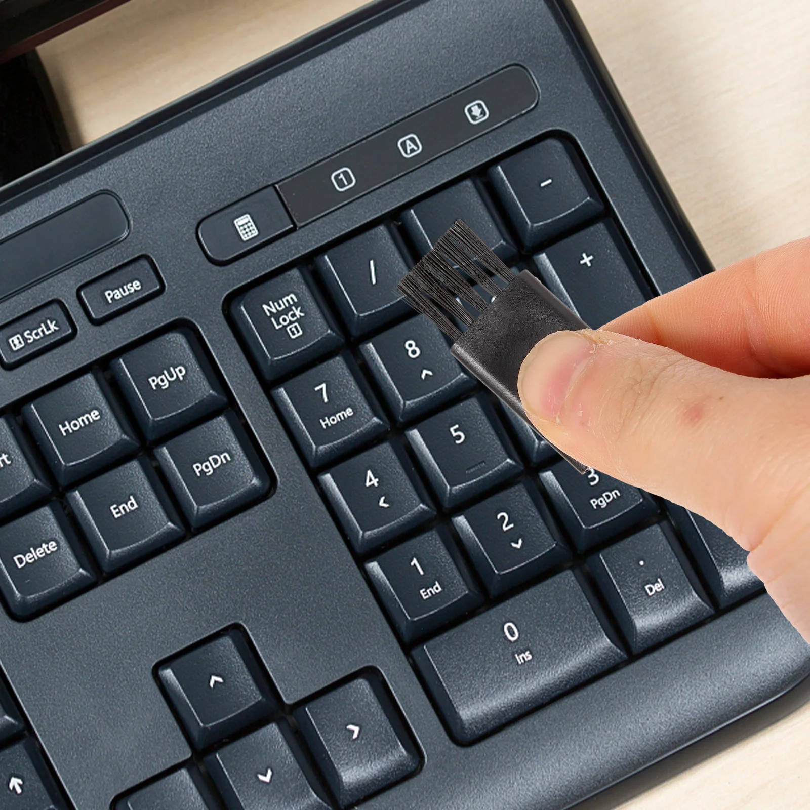 مجموعة فرش تنظيف صغيرة متعددة الأغراض مكونة من 48 قطعة، فرش ماكينة حلاقة صغيرة للوحة المفاتيح ولوحة قيادة السيارة وإزالة الغبار الإلكترونية