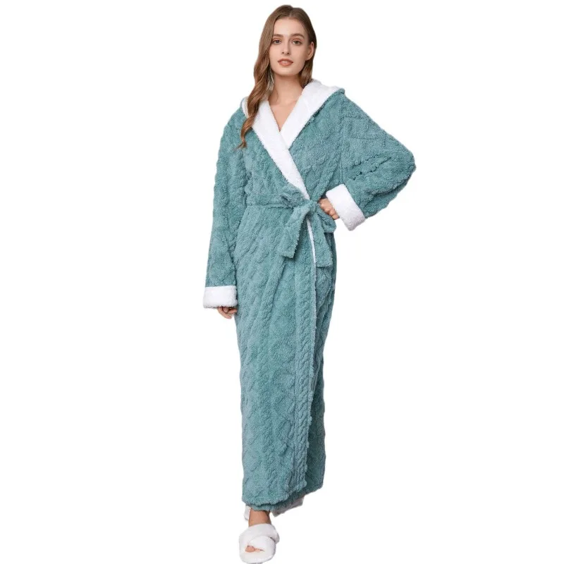 Hooded Jacquard Flannel Nightgown Thickened Warm Bathrobe Loose Casual Robe Autumn and Winter Coral Fleece Women\'s Nightwear