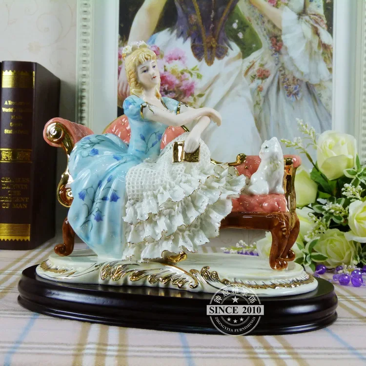 High-grade lace porcelain puppet hand-painted ceramic handicraft ornament European Western beautiful woman sitting concubine cha