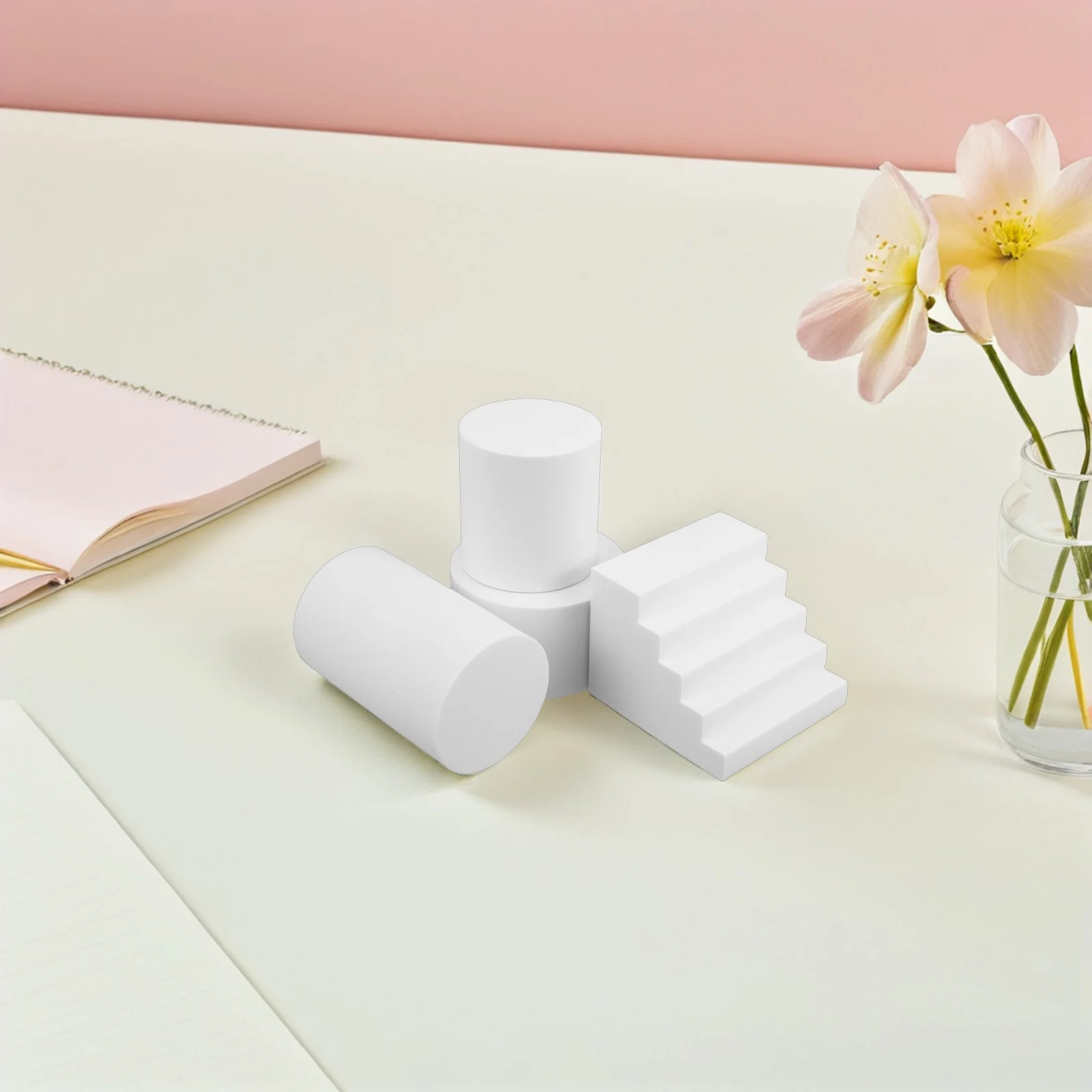 

1Set Elegant Product Photography Props Foam Background Decorations for Goods Crafts Lipstick Jewelry Cosmetics Makeup Tools