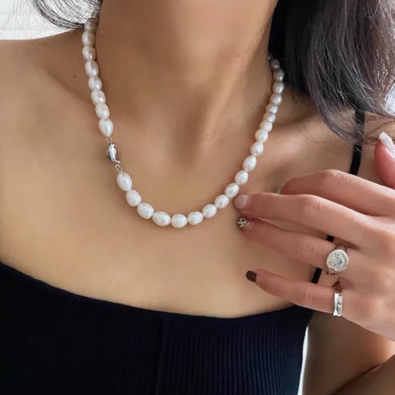

Small Niche Design, Cool Style, French Retro, 7-8mm Pearl Necklace, Collarbone Chain, Personalized Temperament Necklace