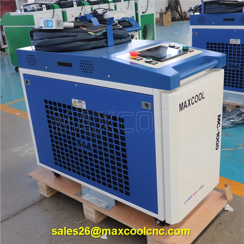 

MAXCOOL Laser Cleaner Rust Removal 1KW 1.5KW 2KW Fiber Laser Cleaning Machine Price Iron Rust Removal Laser Cleaning Machine