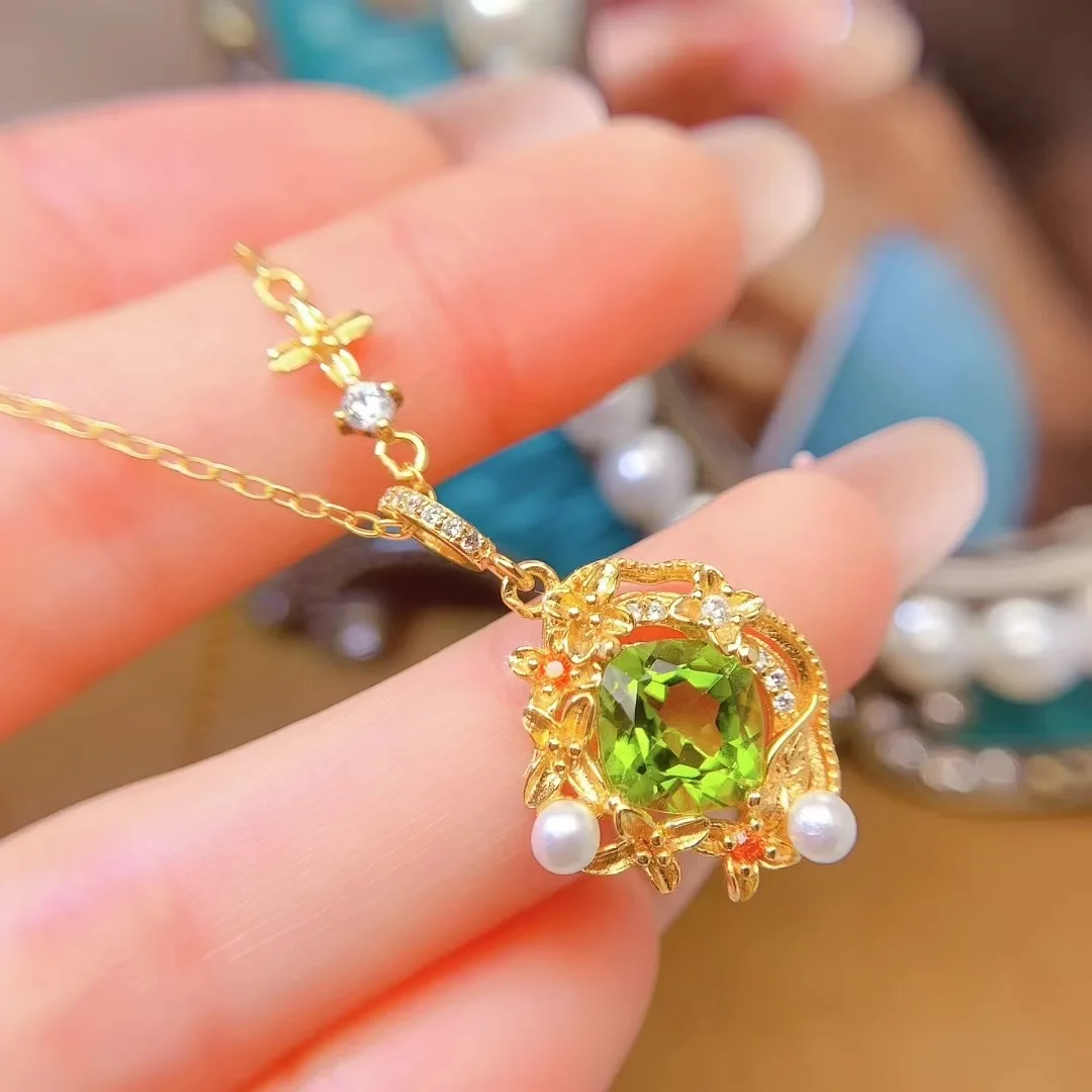 

KJJEAXCMY High End Women's Pendant Natural Peridot S925 Silver with Electroplating Boasting High Clarity Full Brilliance