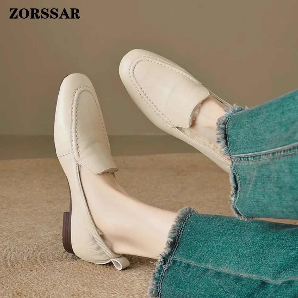 الشتاء حذاء مسطح امرأة 2025 جديد أفخم بطانة الدافئة النساء أحذية الثلوج جلد طبيعي مريح عادية الإناث الشتاء المتسكعون