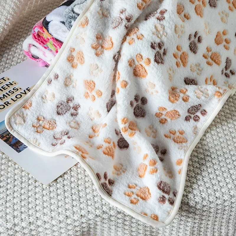 Plush Pet Sleeping Blanket Soft Fluffy Dog Blanket Warm Breathable Cat Cover Blanket Comfortable Sleeping Sheet Mat Pet Items