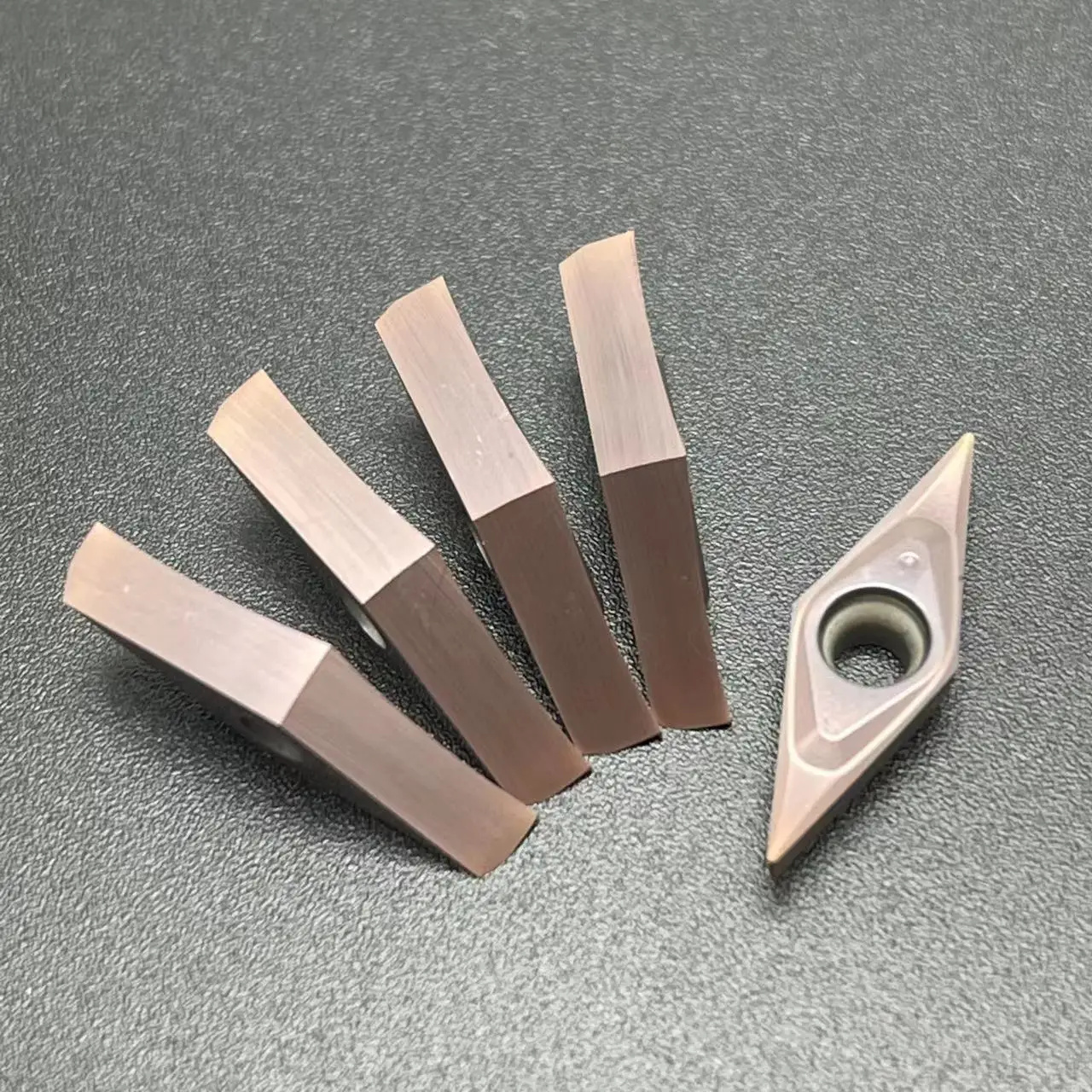 Utensile per tornitura VCMT110301 VCMT110202 VCMT110304-ML utensile per fresa diamantata in acciaio inossidabile con alesatura fine