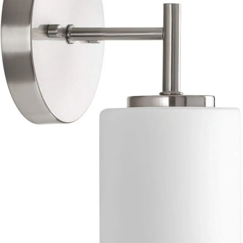 モダンなブラッシュニッケル製バスルーム用照明器具、ライトエッチングホワイトガラスシェード、E26ベース