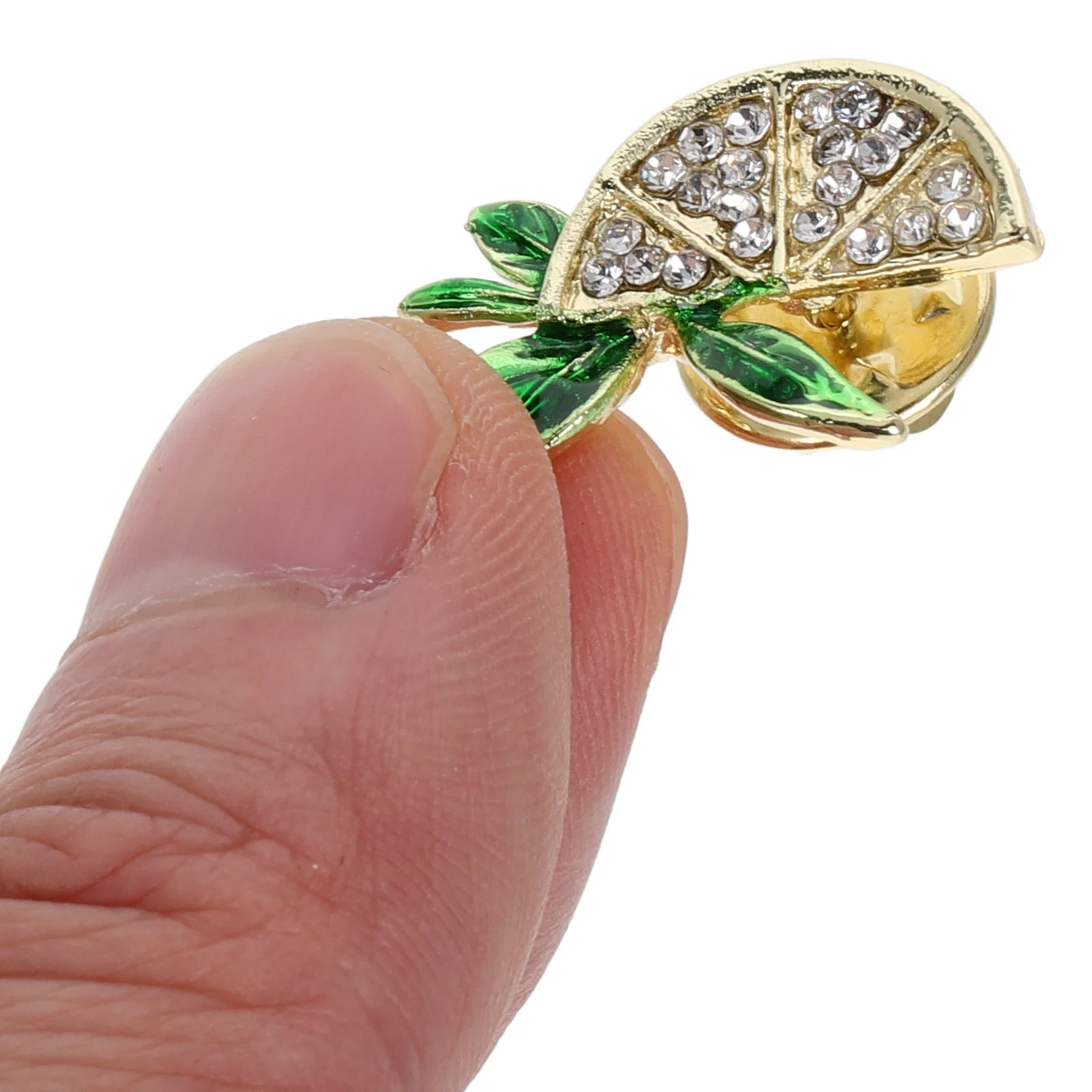 Broche de sandía de cristal para mujer, Pin de solapa con diamantes de imitación de fruta de dibujos animados, accesorio de decoración para fiesta de verano