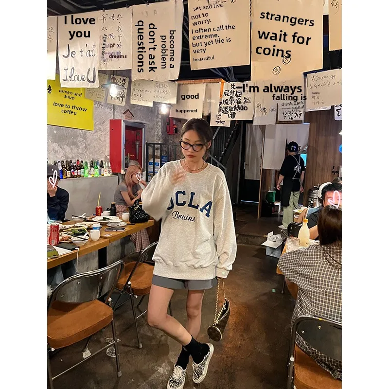 New 2025 Women's Grey round Neck Hoodless Jacket Embroidered Sweatshirt Korean Style Loose Fit Long Sleeve Autumn Wear