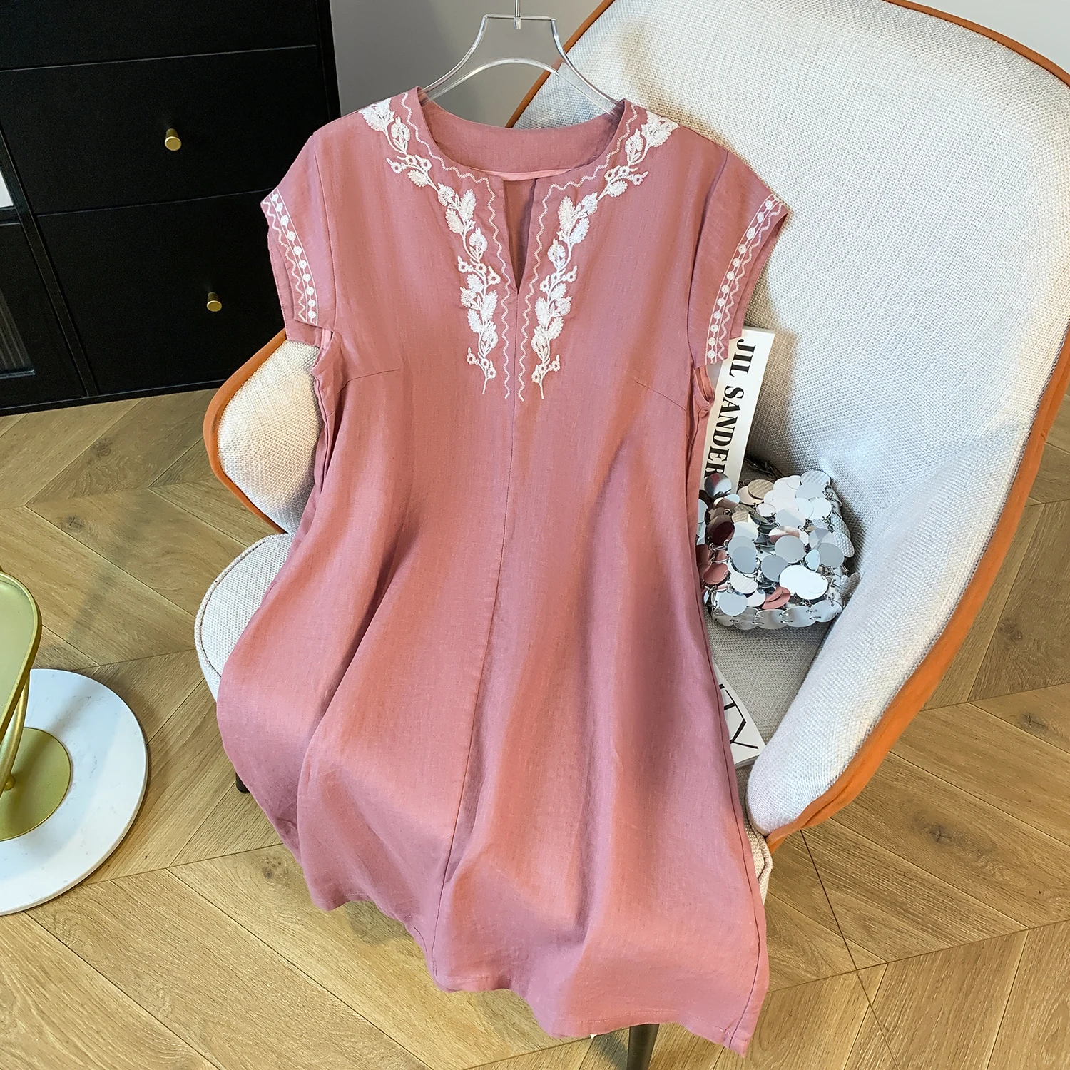 Retro vermelho svel dr feminino saia bordada de comprimento médio cintura alta fina poliéster verão novo sle único eth