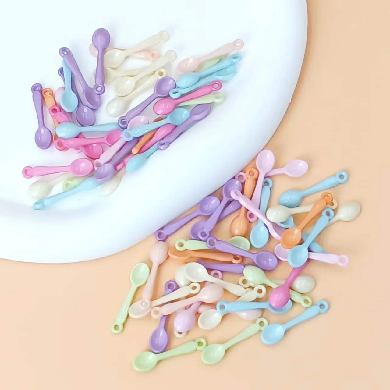 500pcs Acrylic Mini Colorful Spoon Charms Beads For DIY Jewelry Pendant Bracelet Necklace Keychain