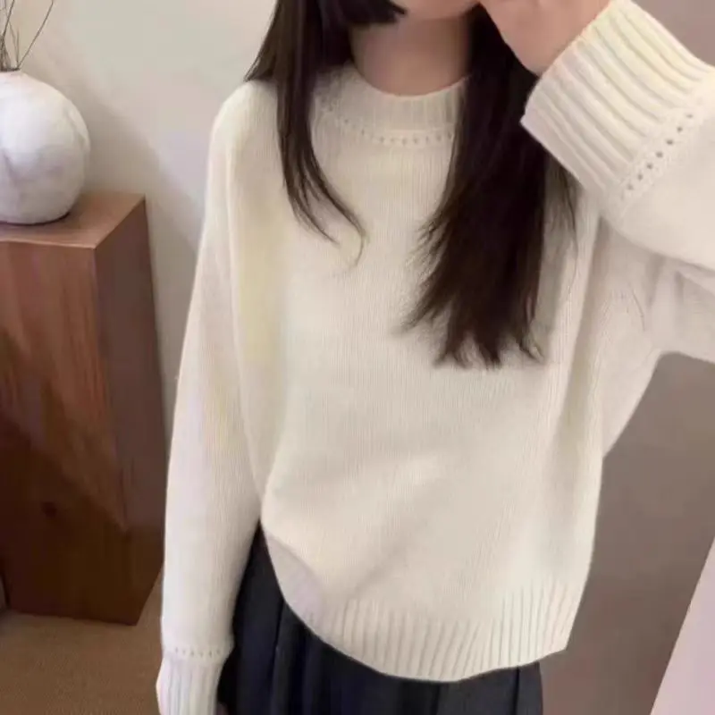 

Женский трикотажный свитер с круглым вырезом, из 100% шерсти