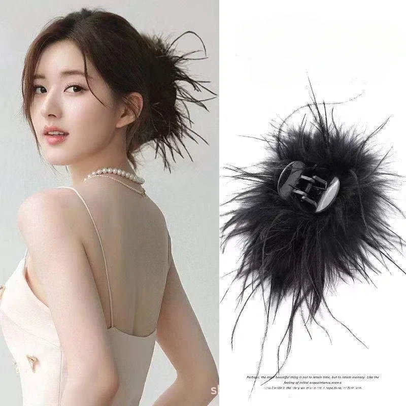 Women Beautiful Ostrich Feather Hair Claw Clips Black White Feather Solid Color Winter Decorative for Girls Hair Accessories