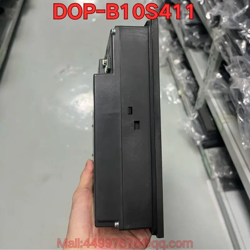 

Проверка функциональности сенсорного экрана DOP-B10S411 б/у показывает нормальное состояние. Последние цены на май 2026 года.
