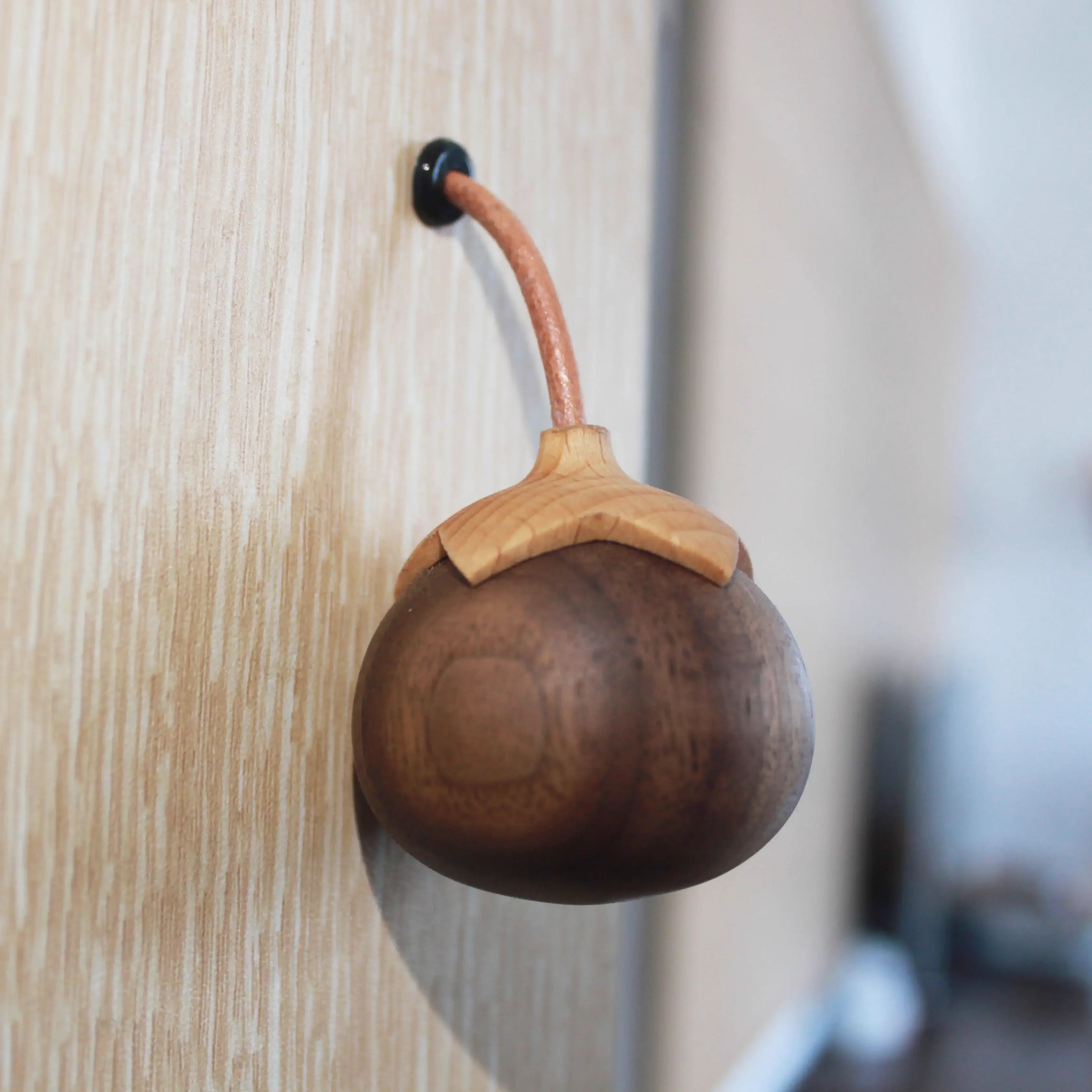 Creative Handmade Solid Wood Drawer Pulls, Nordic Style Black Walnut Cabinet Knots