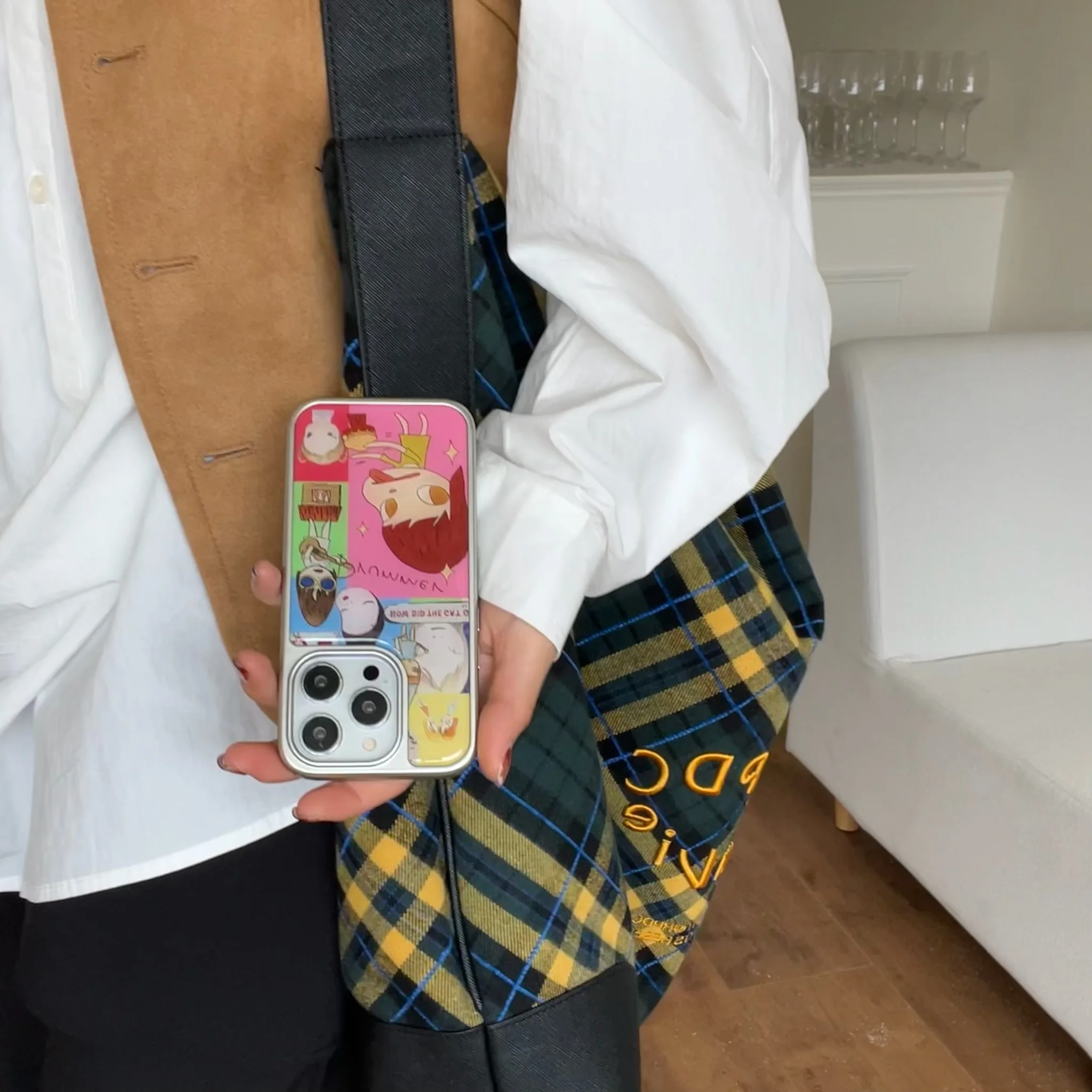 حافظة هاتف محمول ملونة من Grana Liang Meizhi مناسبة لهاتف Apple لهاتف Iphone 16 Pro Max/For Iphone 15 Pro Max Case/14Pro Case/13 Iphonecase/حافظة هاتف محمول عصرية للنساء