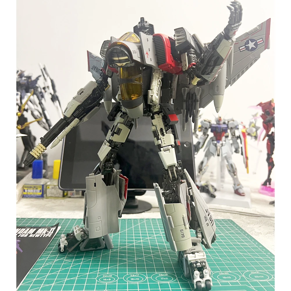 2025 nuovi giocattoli di trasformazione Thunder Warrior Robot Lightning SX01 Blitzwing Hornet Gaiden Starscream SX-01