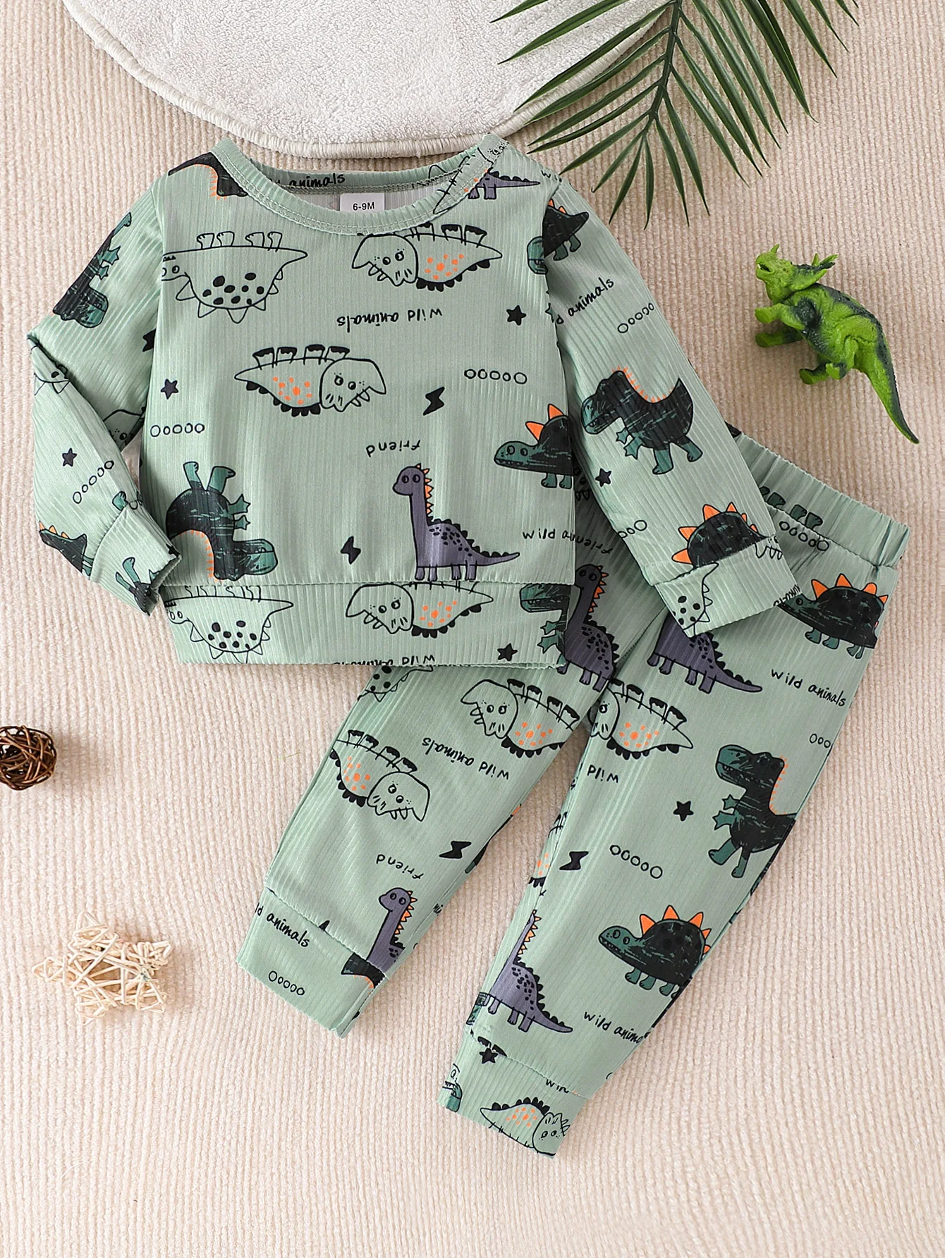 

Children's Dinosaur Print Long Sleeve Two-Piece Set Cute And Skin-Friendly Long Sleeve Top with Matching Pants Dino Pattern