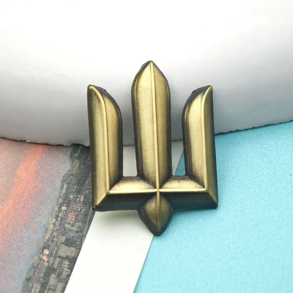 Ukraine Nationalwappen Brosche Goldfarben Tryzub Dreizack Metall Reversnadel Herren Damen Patriotischer Schmuck Militärisches Anzugabzeichen Accessoire – Detail 11