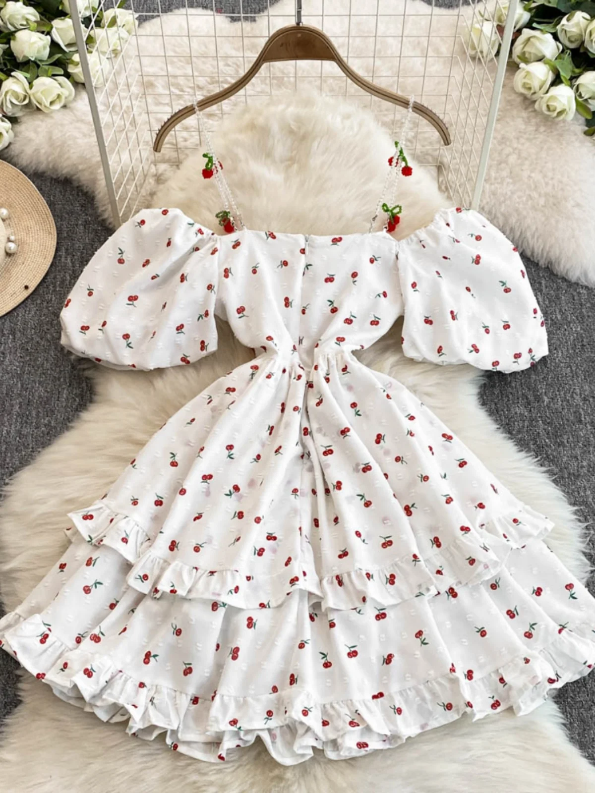 Vestido Curto Off-oulder com Estampa de Cereja para Mulheres, Verão, Cintura Alta, Saia em Camadas, Estilo Coreano, Manga B...