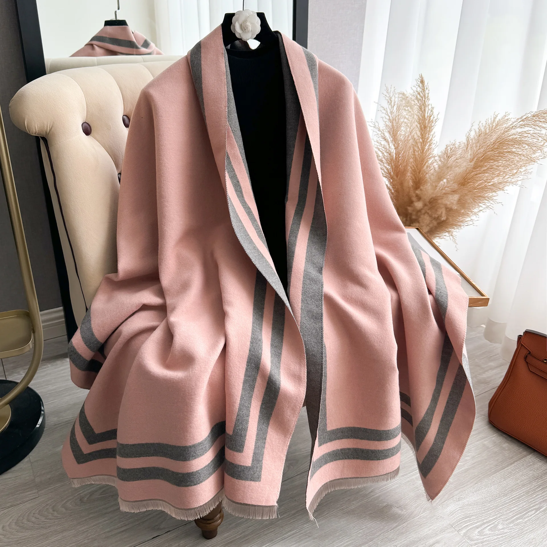 Autumn and winter simple soft jacquard thick warm scarf for women, elegant and versatile double-sided contrasting shawl