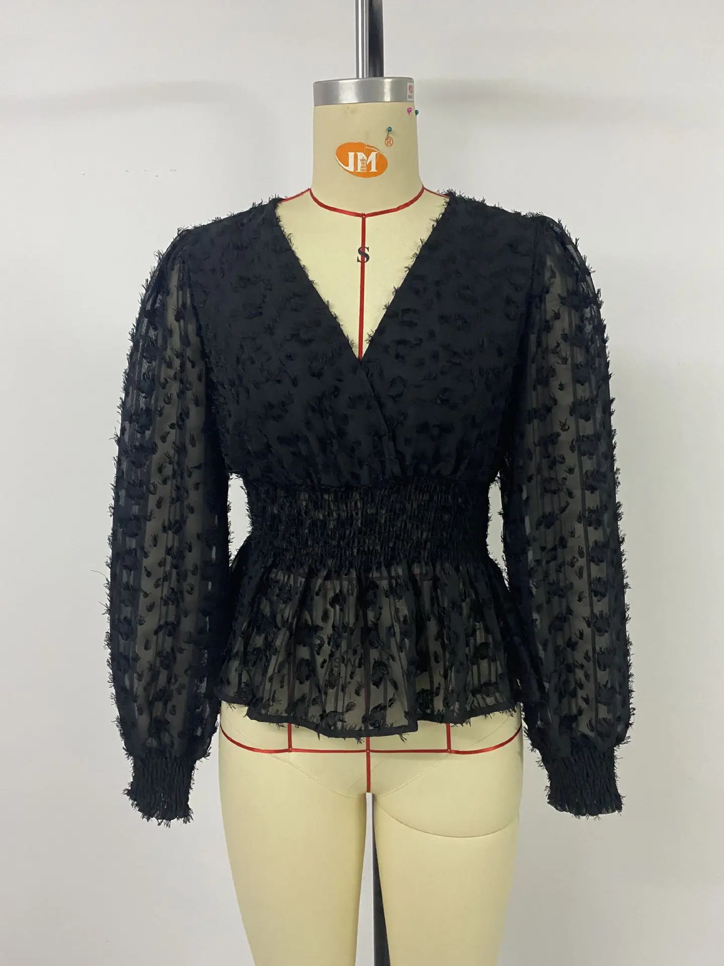 เสื้อผู้หญิงแฟชั่นยุโรปใหม่ สไตล์เซ็กซี่ สีพื้น เรียบหรู ลำลอง ทันสมัย คอวี แขนยาวพอง ทรงเข้ารูป