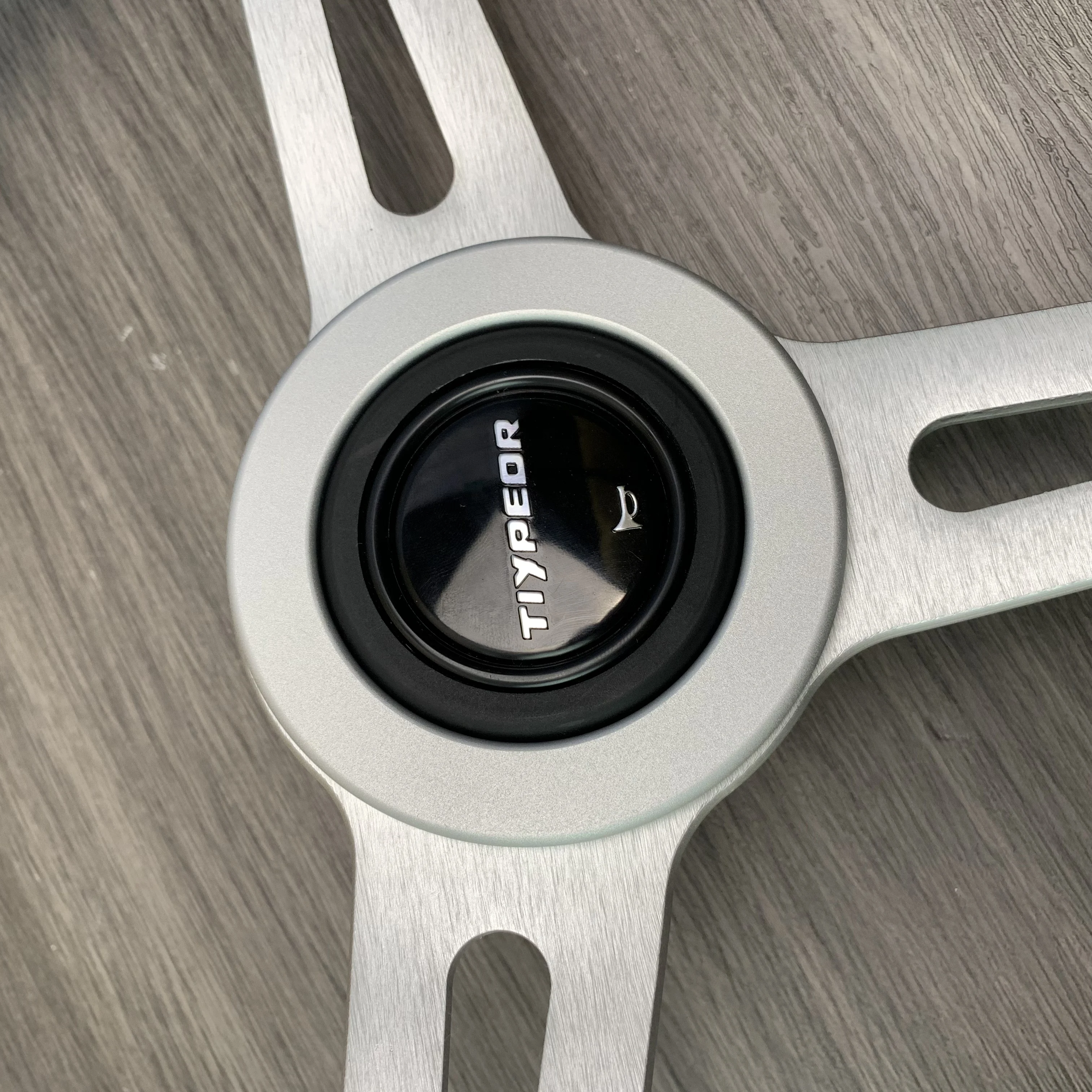 

TIYPEOR Aluminum Alloy Steering Wheel Center Ring Horn Cover Racing Car Drift Accessories