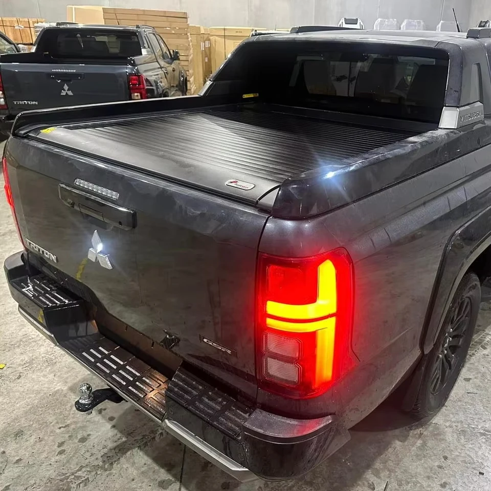 

Retractable Tonneau Cover for Mitsubishi Triton L200 Anti-Theft Rolling Lid Roll N Lock