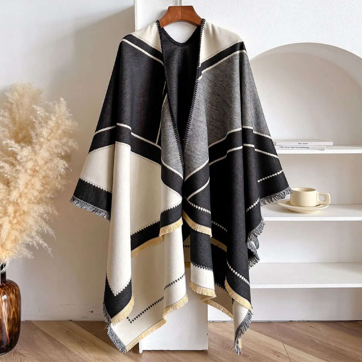 

Women Autumn Winter Large Scarf for Female European and American Imitation Cashmere Thickened Air-conditioned Room Shawl Cloak