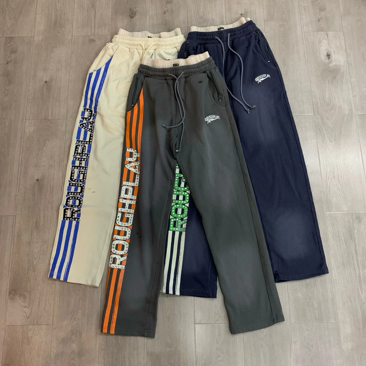 

Rouglay Double SweatPants Pure Cotton Embroidered Casual Long Pants Glittering Diamond Straight Leg Trousers for Young Men