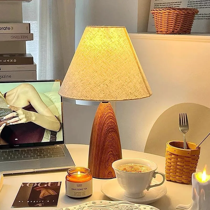 

Creative Retro Walnut Color Bedside Dimming Touch Smart Desk Lamp Nostalgic Lighting Atmosphere Simple Desk Lamp