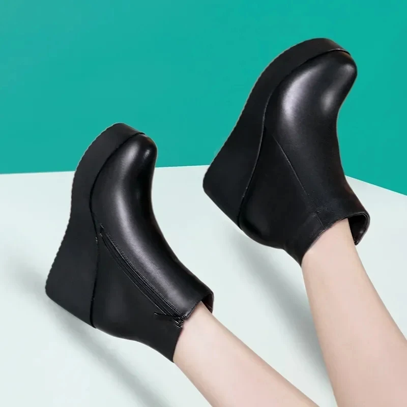 Big Size 43 Female Platform Wedges Boots Black Autumn Winter Ankle Boots For Women High Heels Ladies Leather Shoes Zipper