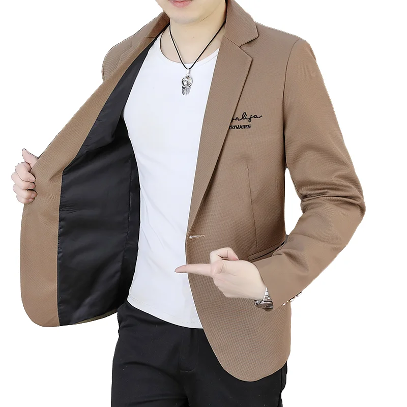 

Модный мужской костюм-двойка. Модный приталенный деловой повседневный костюм. Одна куртка или полный комплект. Удобный мужской топ на одной пуговице.