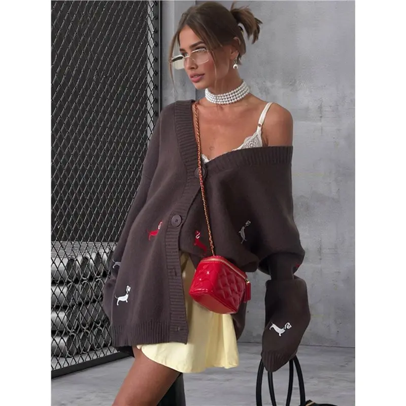 AT05-Women's Fall Graphic التطريز زر أسفل سترة الخامس الرقبة دافئ مضحك سترة متماسكة سترة معطف #5