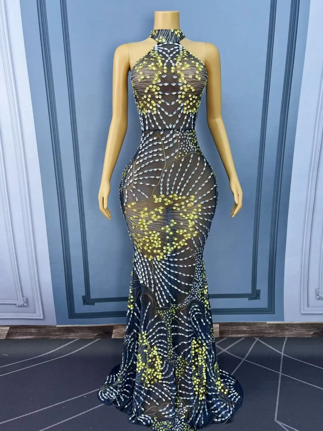 Abito lungo fino al pavimento con strass scintillanti Abito da sera sexy a sirena in rete trasparente Gala Prom Tappeto rosso Couture formale Jinsixiye