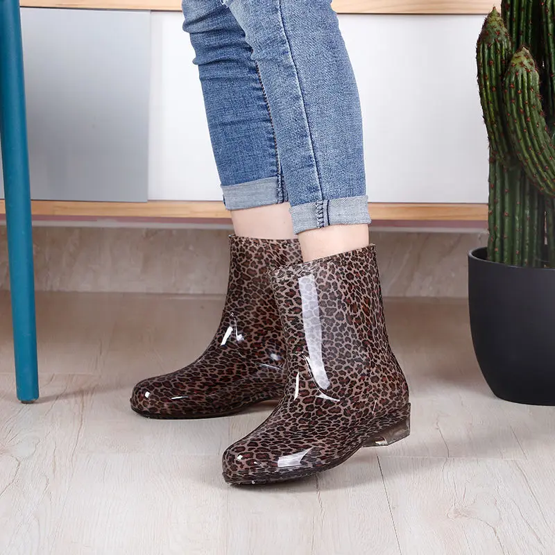 معزول الصوف مبطن المرأة أحذية المطر المطاطية المقاومة للماء منتصف العجل المضادة للانزلاق أحذية عمل المطبخ الدافئة أنيقة ​