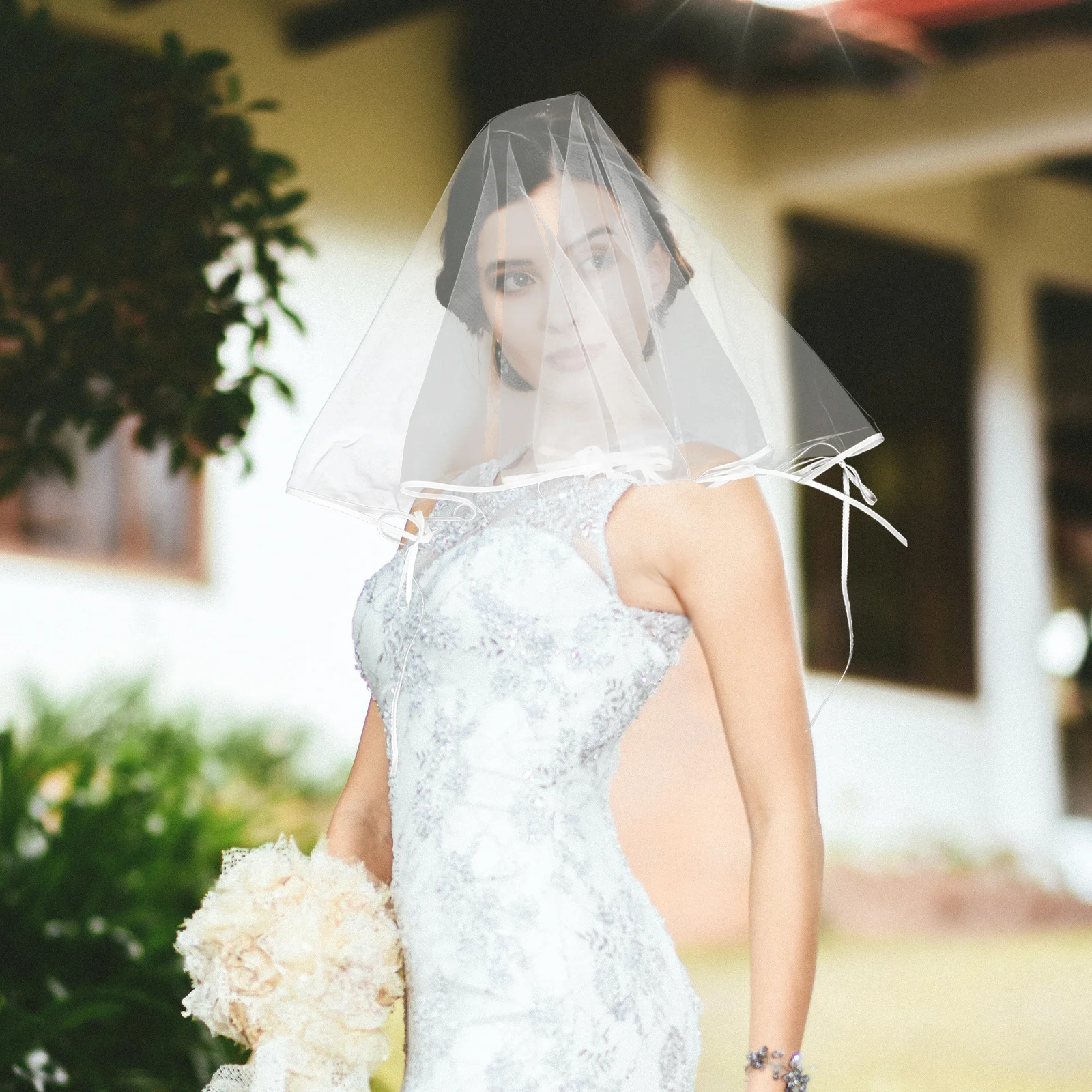 حجاب زفاف قصير للعروس، إكسسوار شعر أنيق على شكل فيونكة، غطاء رأس من التول خفيف الوزن، حفل حديقة الشاطئ للكنيسة