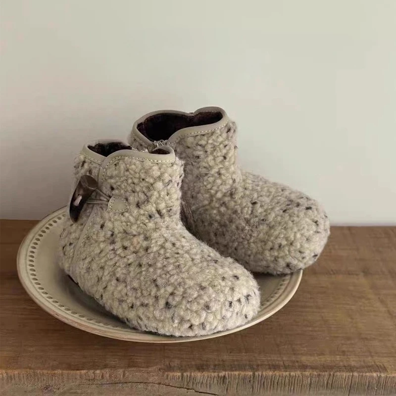 

Мягкие ботинки из искусственной овчины для маленьких девочек, новинка 2023 года, зимние детские ботинки на теплой подкладке, нескользящие простые школьные уличные ботинки